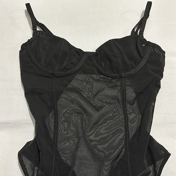Aritzia Ten by BABATON foyer bodysuit - Picture 6 of 9